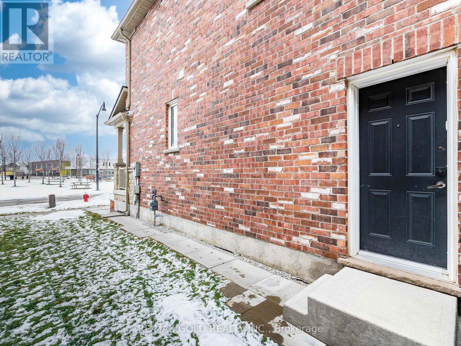 28 Banas Way, Brampton, Ontario  L7A 4K8 - Photo 41 - W12694902