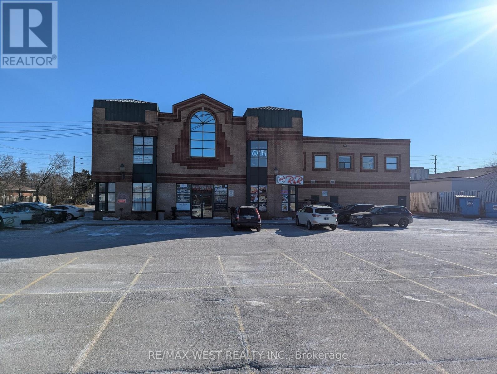 202 - 1965 Britannia Road W, Mississauga, Ontario  L5M 4Y4 - Photo 1 - W12694934