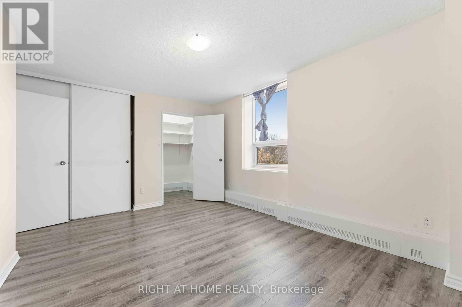 311 - 665 Bathgate Drive, Ottawa, Ontario  K1K 3Y4 - Photo 16 - X12694972