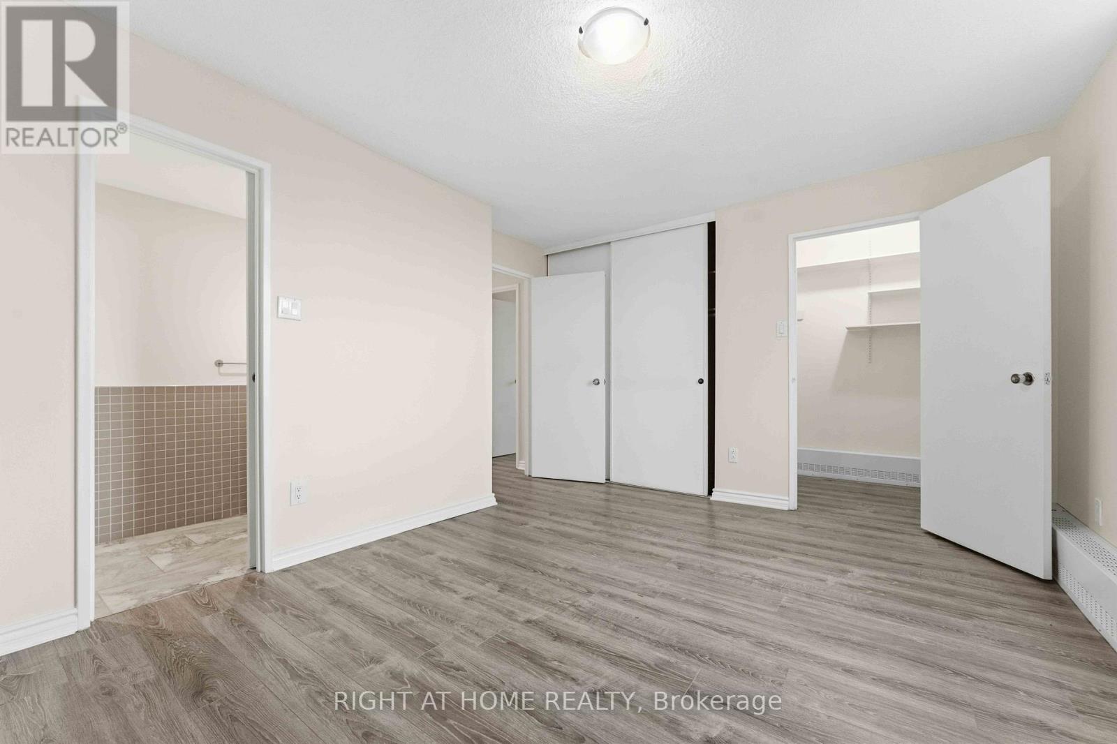 311 - 665 Bathgate Drive, Ottawa, Ontario  K1K 3Y4 - Photo 17 - X12694972