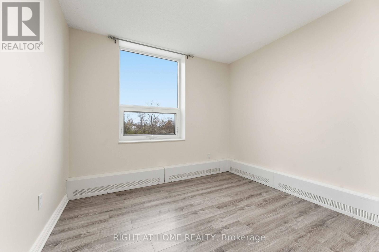 311 - 665 Bathgate Drive, Ottawa, Ontario  K1K 3Y4 - Photo 26 - X12694972