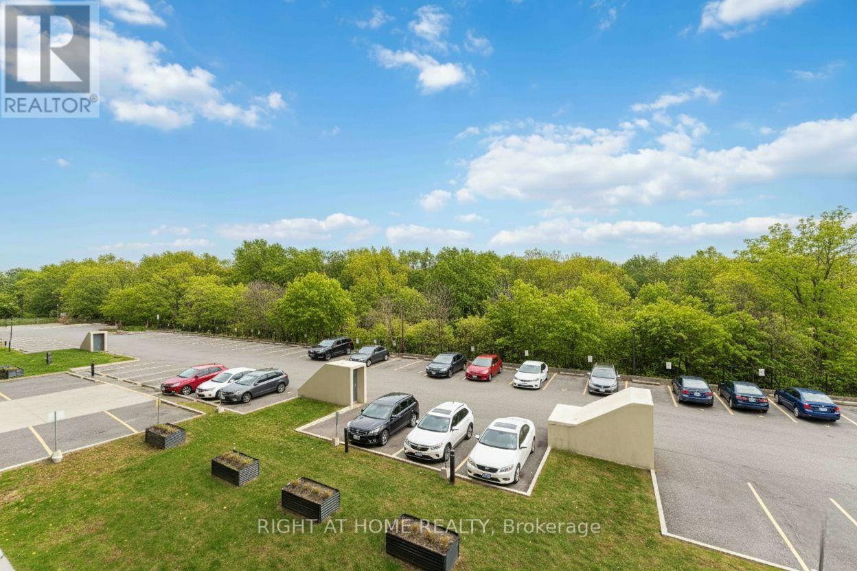 311 - 665 Bathgate Drive, Ottawa, Ontario  K1K 3Y4 - Photo 31 - X12694972