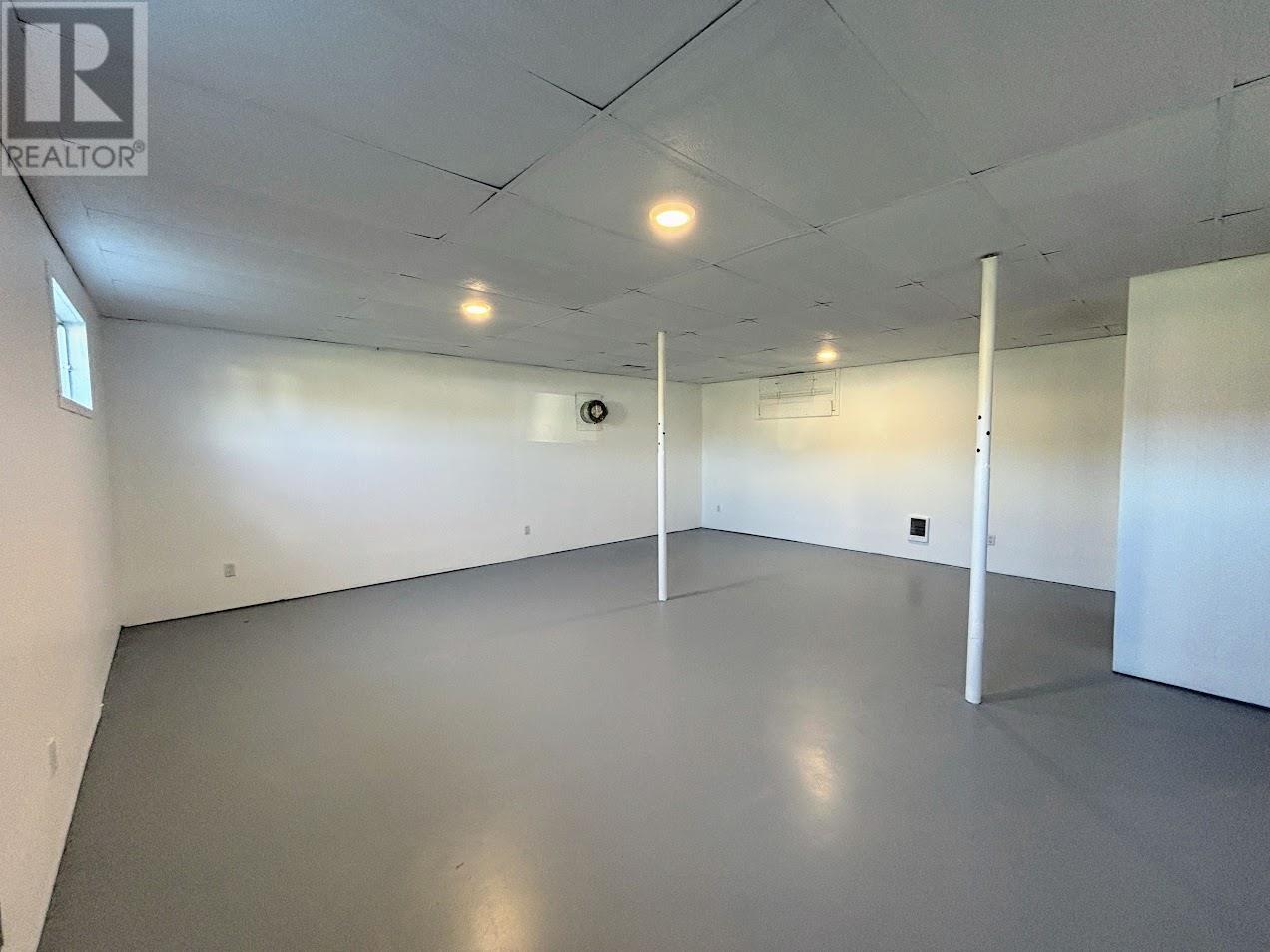 8 Otter Ave, Manitouwadge, Ontario  P0T 2C0 - Photo 21 - TB253052