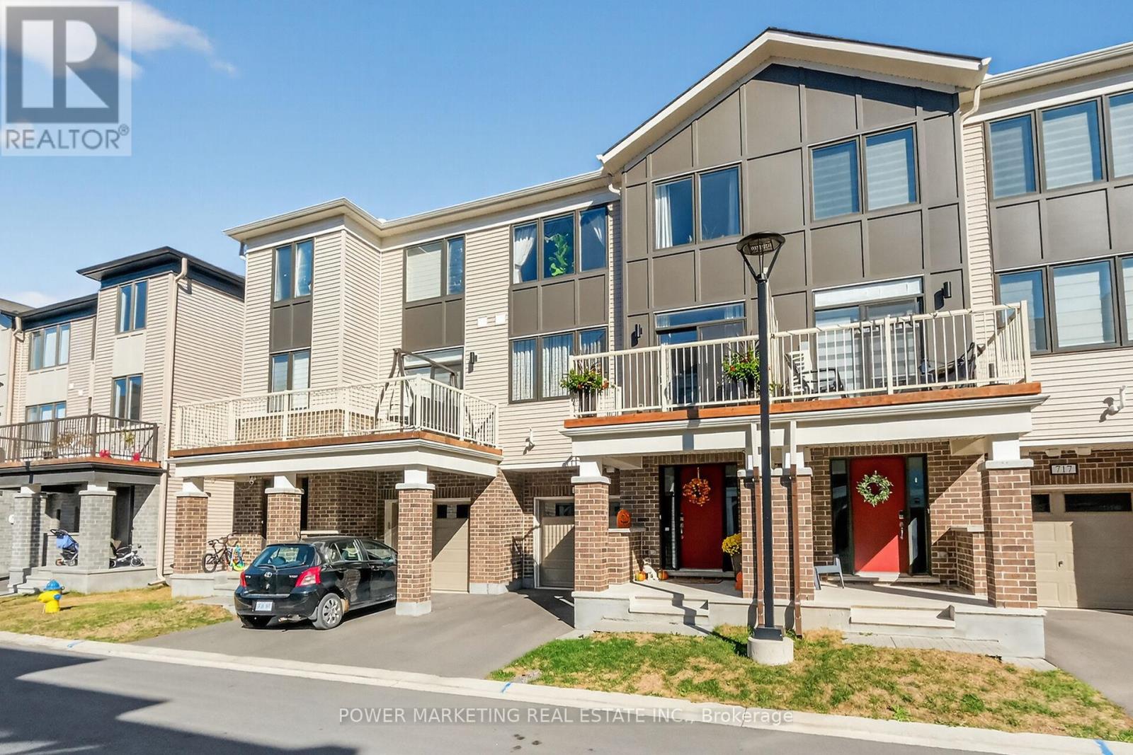 715 Hydrus Private, Ottawa, Ontario  K2J 7B2 - Photo 2 - X12695112