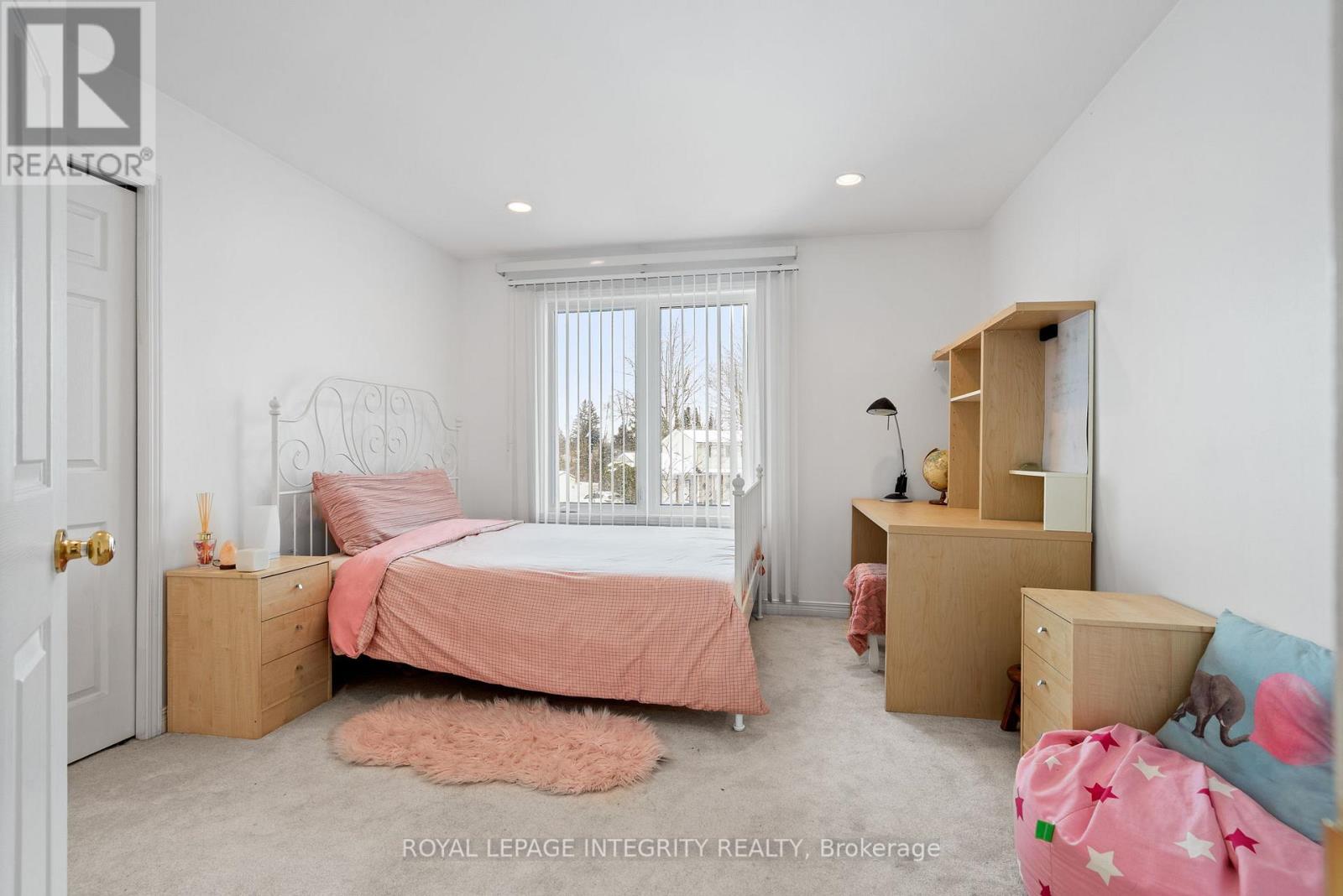 16 St Andrews Circle, Ottawa, Ontario  K2L 1L3 - Photo 26 - X12695174