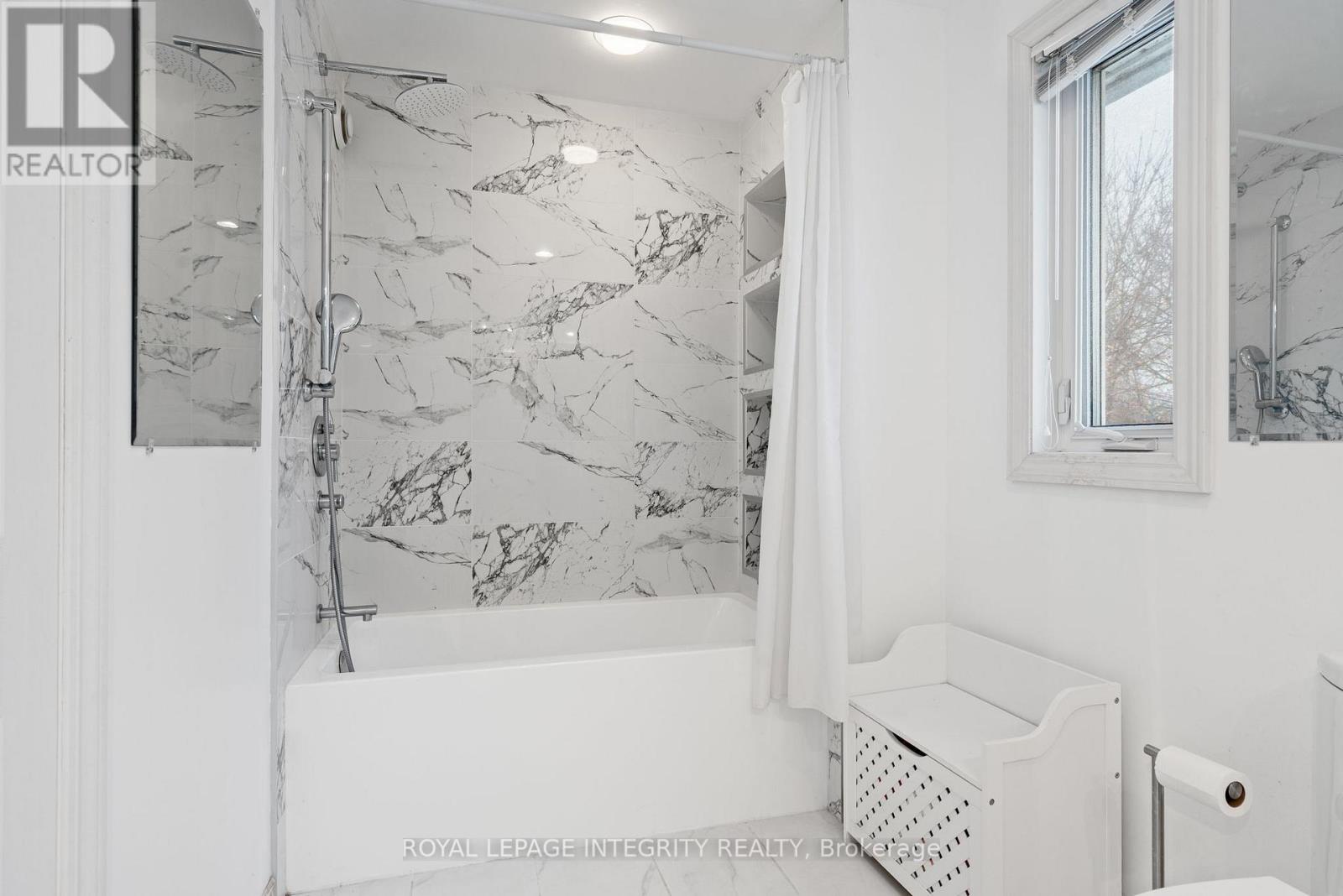 16 St Andrews Circle, Ottawa, Ontario  K2L 1L3 - Photo 32 - X12695174