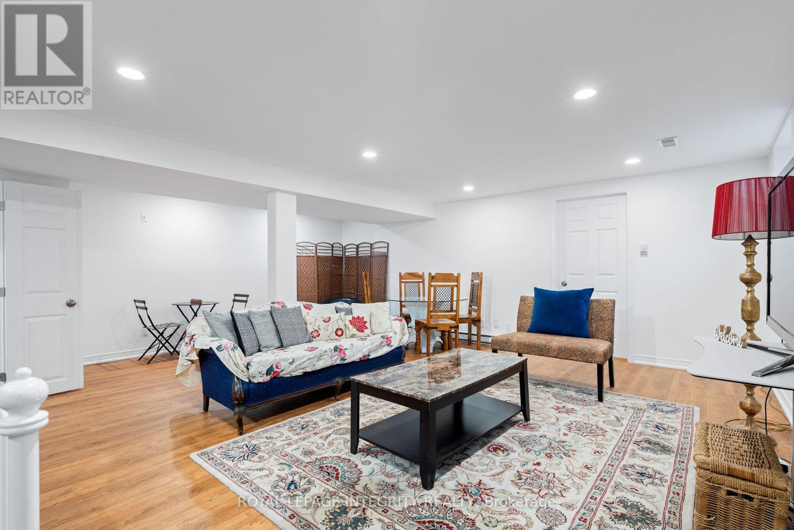 16 St Andrews Circle, Ottawa, Ontario  K2L 1L3 - Photo 34 - X12695174