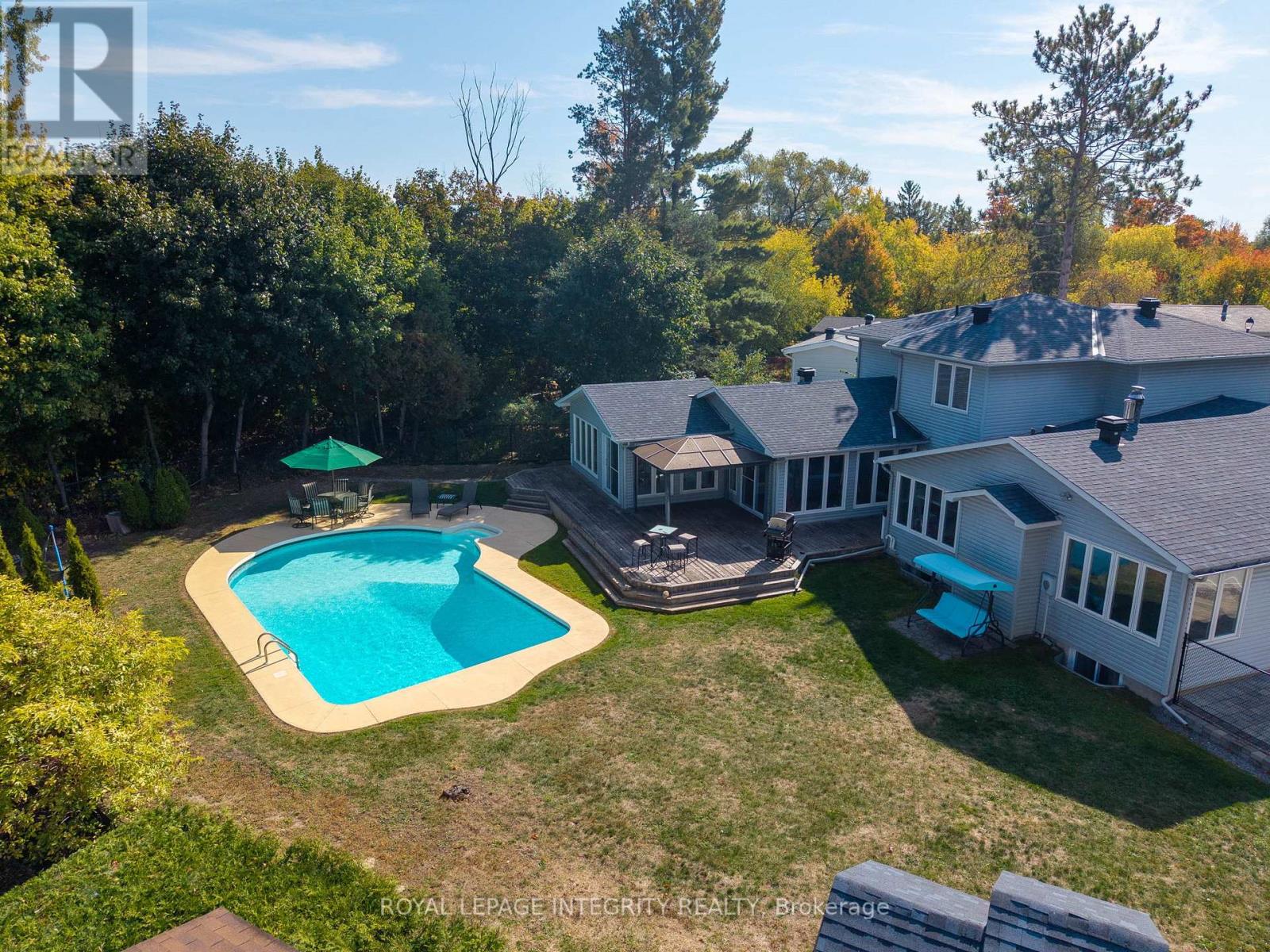 16 St Andrews Circle, Ottawa, Ontario  K2L 1L3 - Photo 42 - X12695174