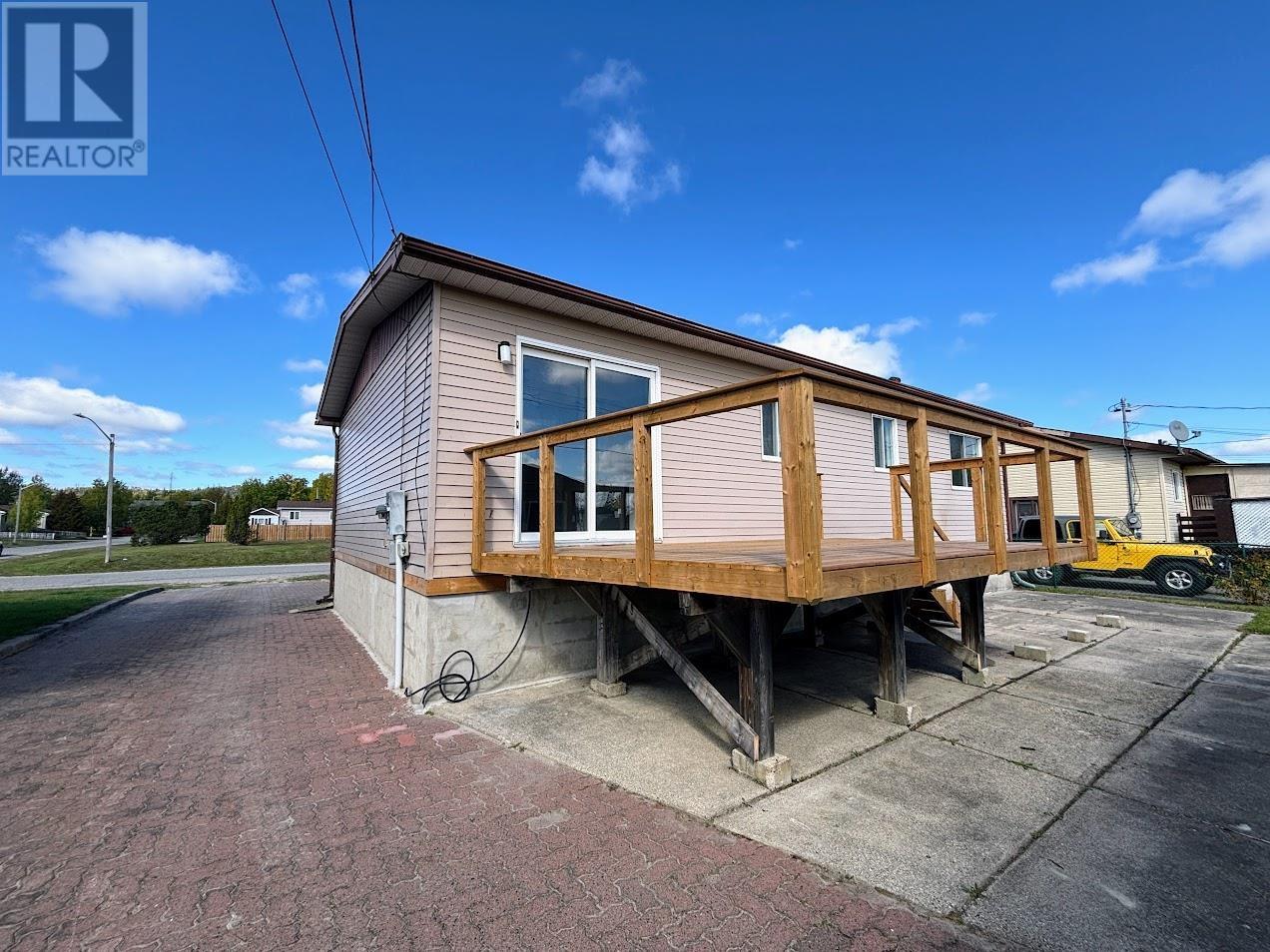 8 Otter Ave, Manitouwadge, Ontario  P0T 2C0 - Photo 31 - TB253052