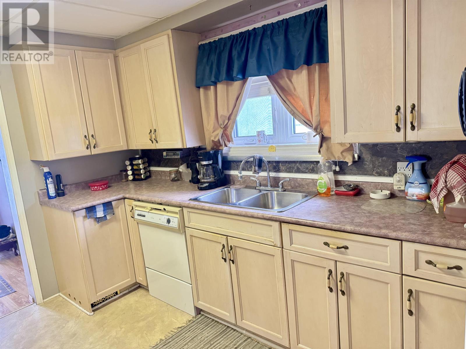 282 Ray Blvd, Thunder Bay, Ontario  P7B 4E4 - Photo 6 - TB2600036