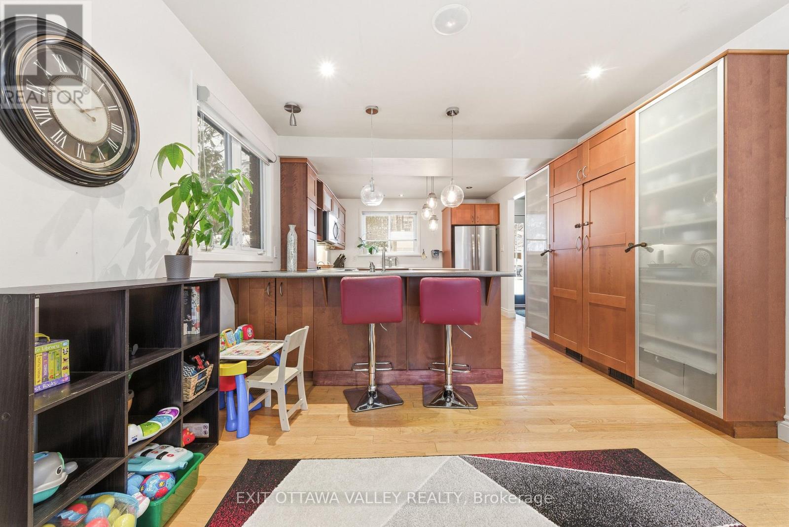 235 Thomas Street, Deep River, Ontario  K0J 1P0 - Photo 14 - X12695186