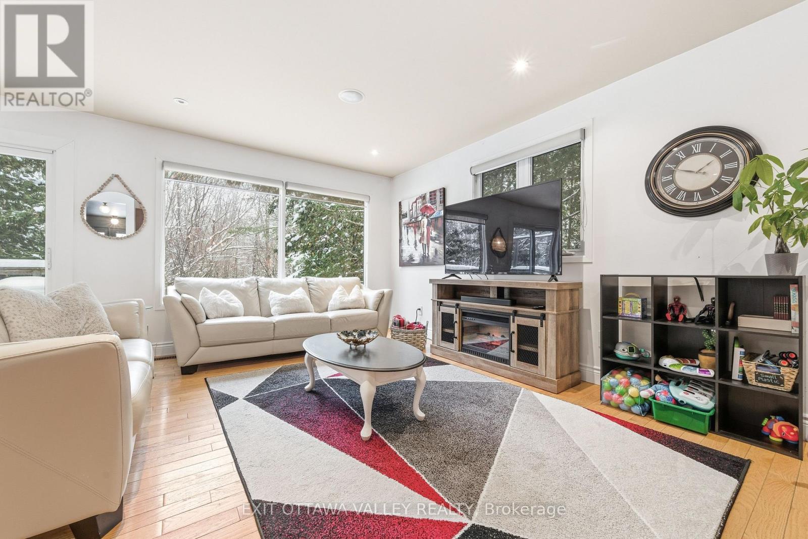 235 Thomas Street, Deep River, Ontario  K0J 1P0 - Photo 15 - X12695186