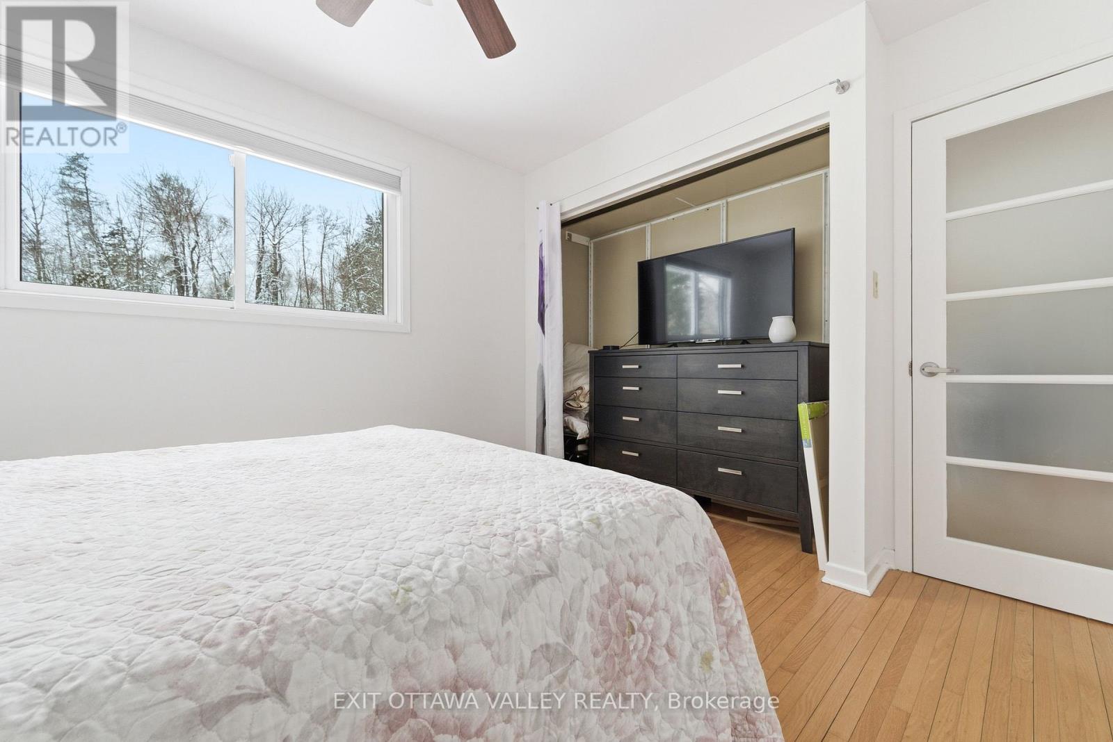 235 Thomas Street, Deep River, Ontario  K0J 1P0 - Photo 24 - X12695186