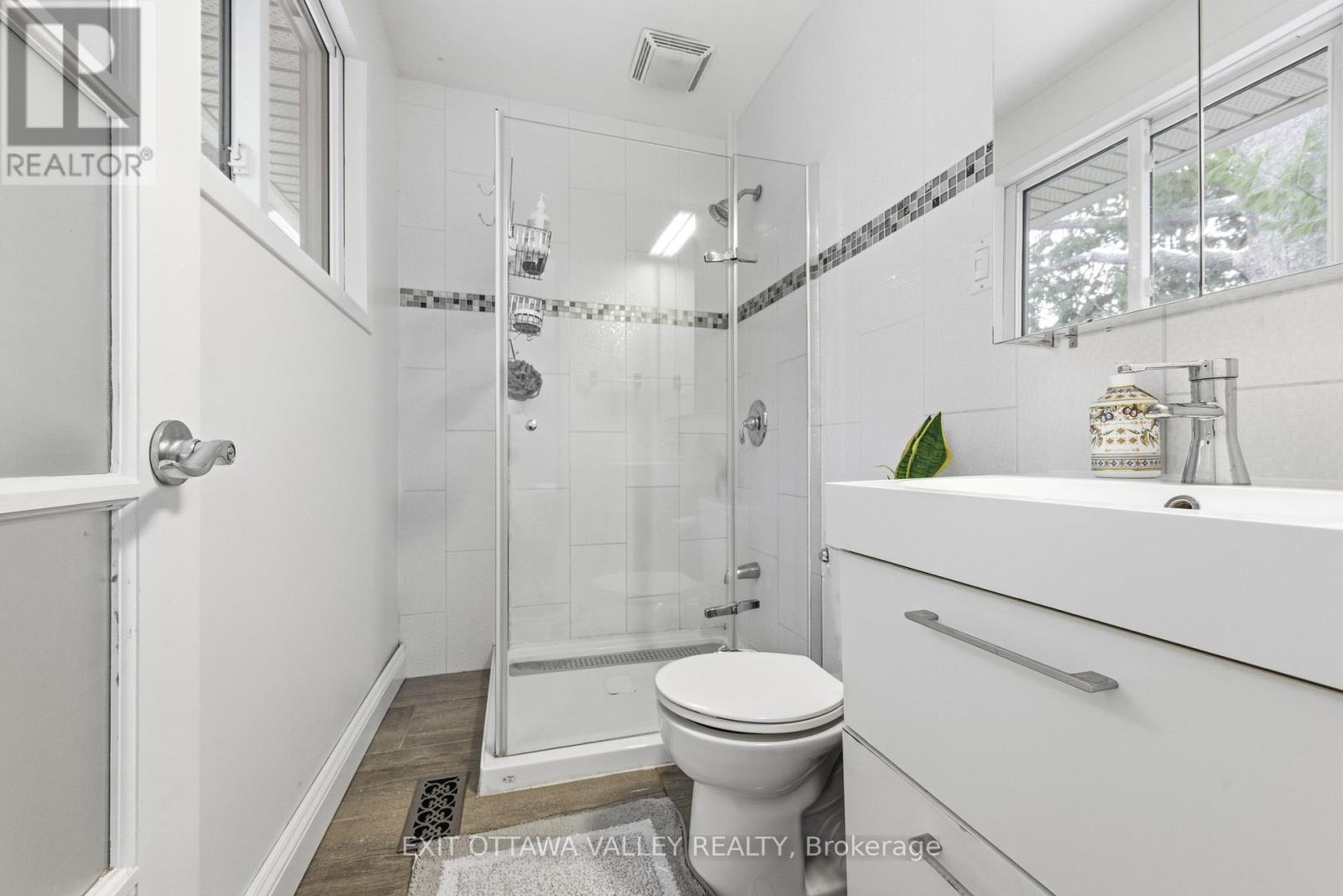 235 Thomas Street, Deep River, Ontario  K0J 1P0 - Photo 33 - X12695186