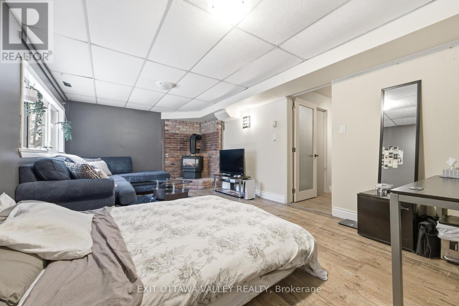 235 Thomas Street, Deep River, Ontario  K0J 1P0 - Photo 38 - X12695186