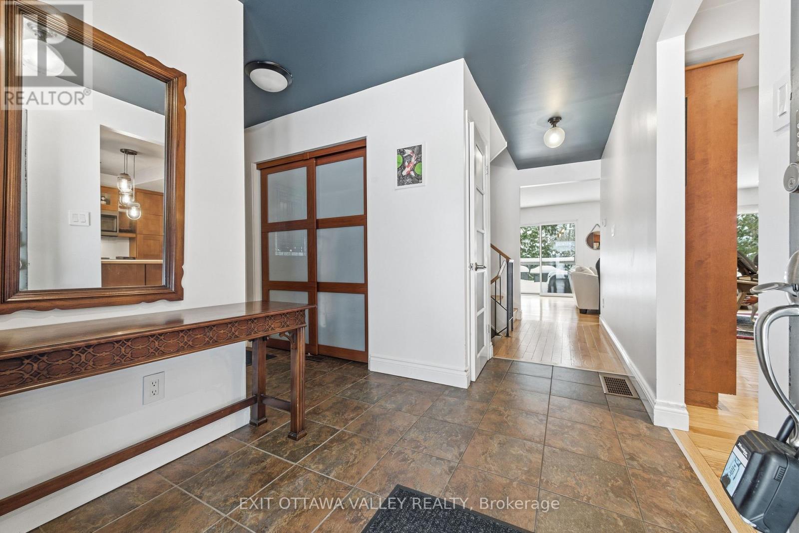 235 Thomas Street, Deep River, Ontario  K0J 1P0 - Photo 4 - X12695186