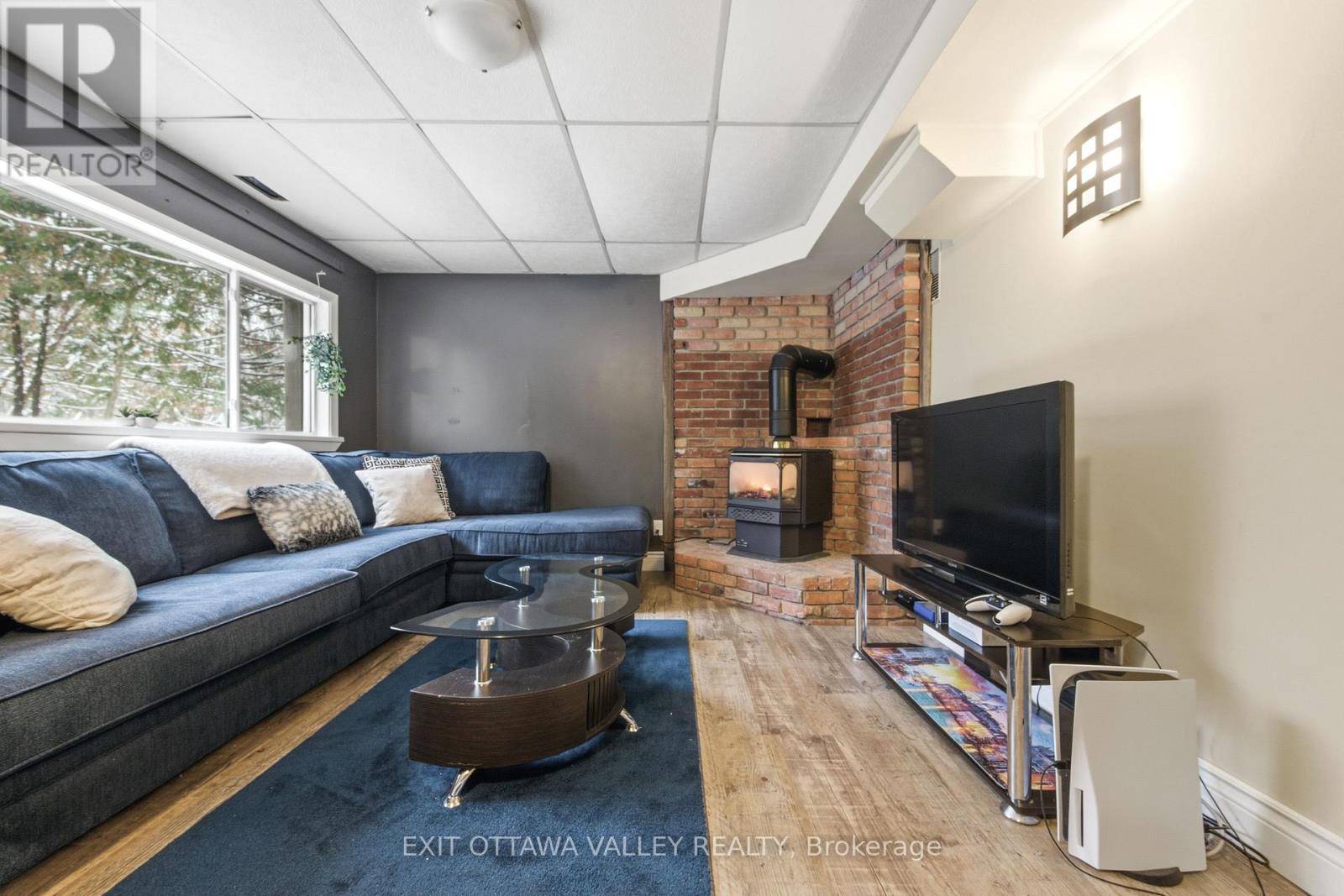 235 Thomas Street, Deep River, Ontario  K0J 1P0 - Photo 40 - X12695186