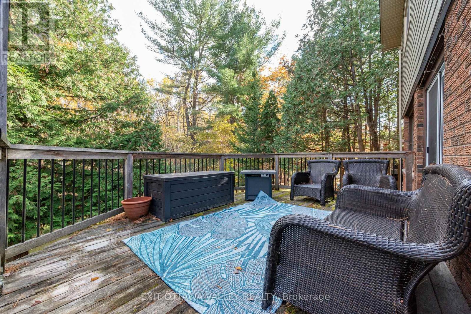 235 Thomas Street, Deep River, Ontario  K0J 1P0 - Photo 43 - X12695186