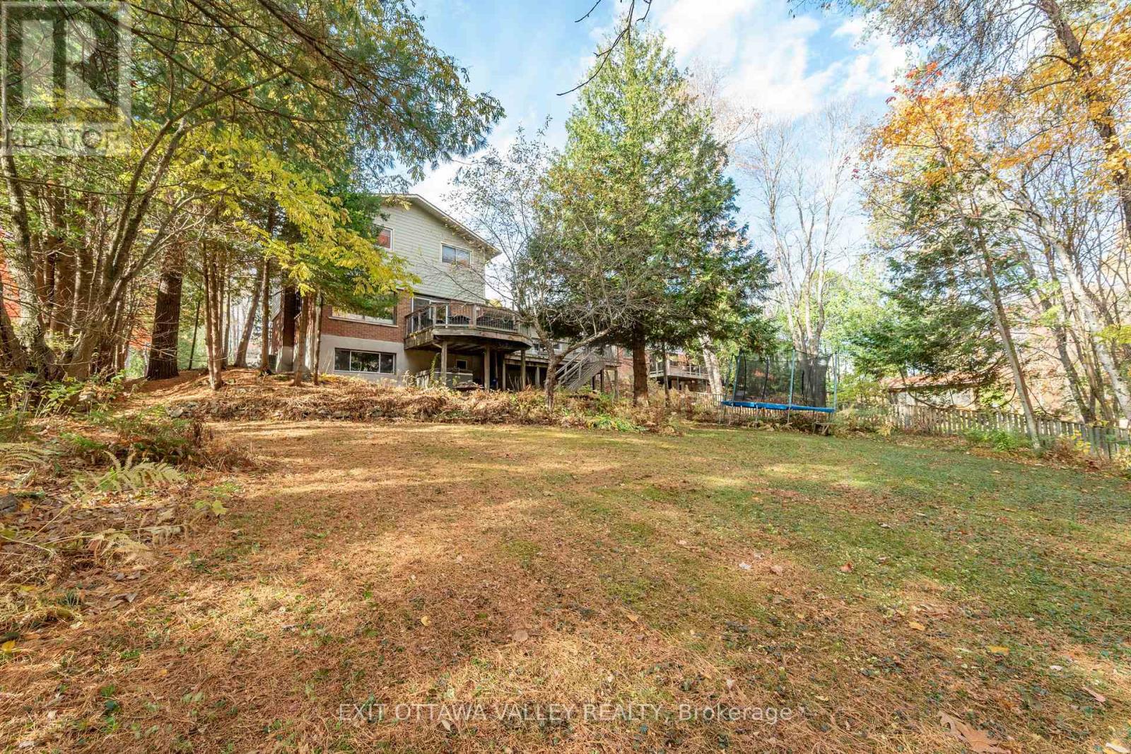 235 Thomas Street, Deep River, Ontario  K0J 1P0 - Photo 46 - X12695186