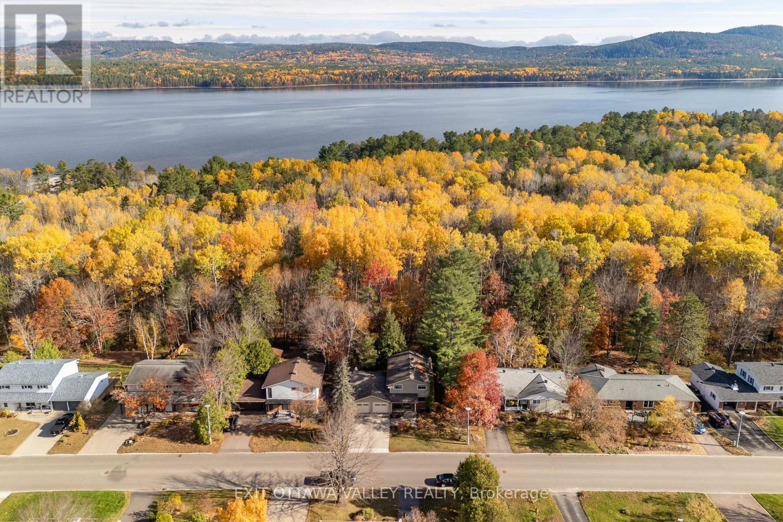 235 Thomas Street, Deep River, Ontario  K0J 1P0 - Photo 47 - X12695186