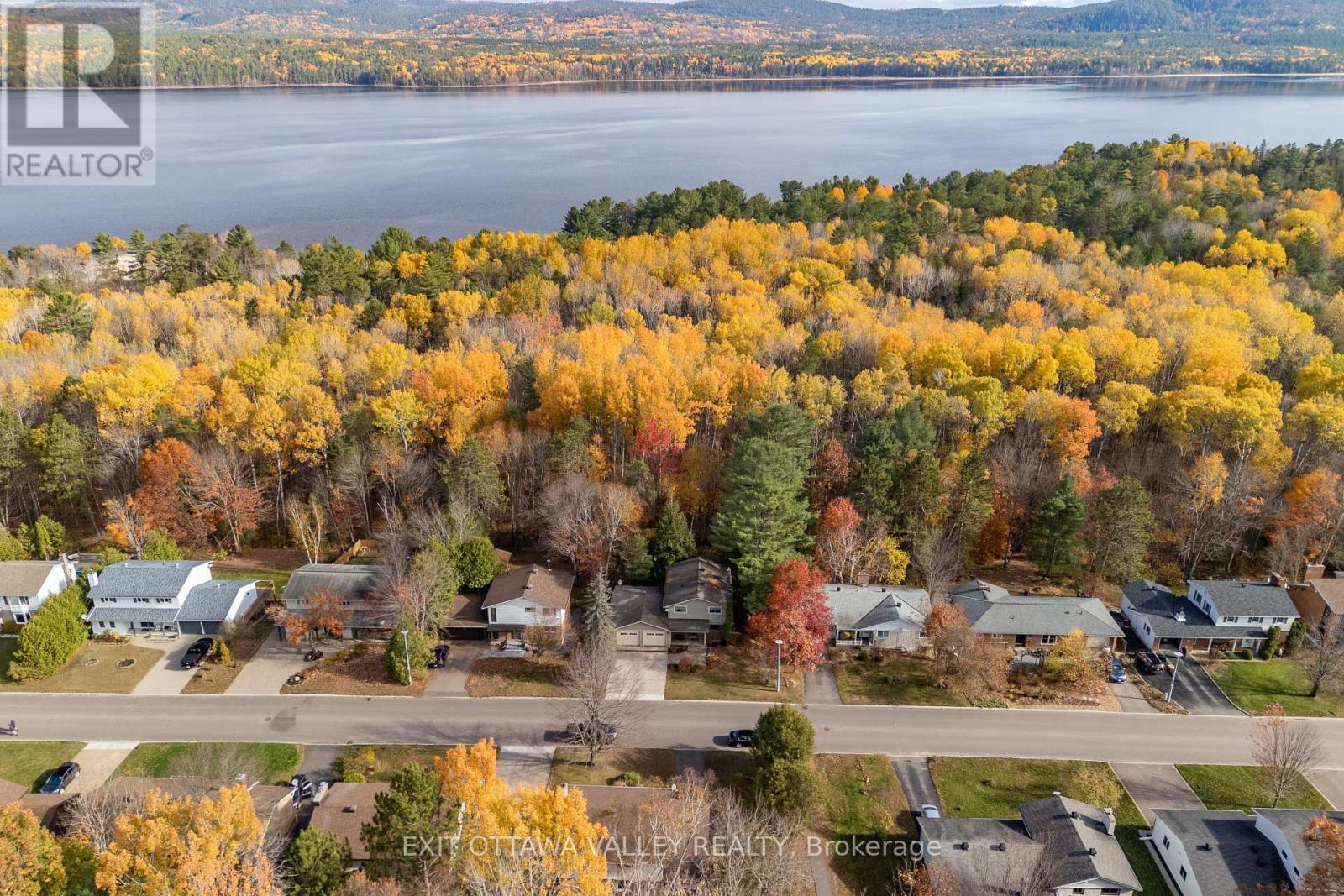 235 Thomas Street, Deep River, Ontario  K0J 1P0 - Photo 49 - X12695186