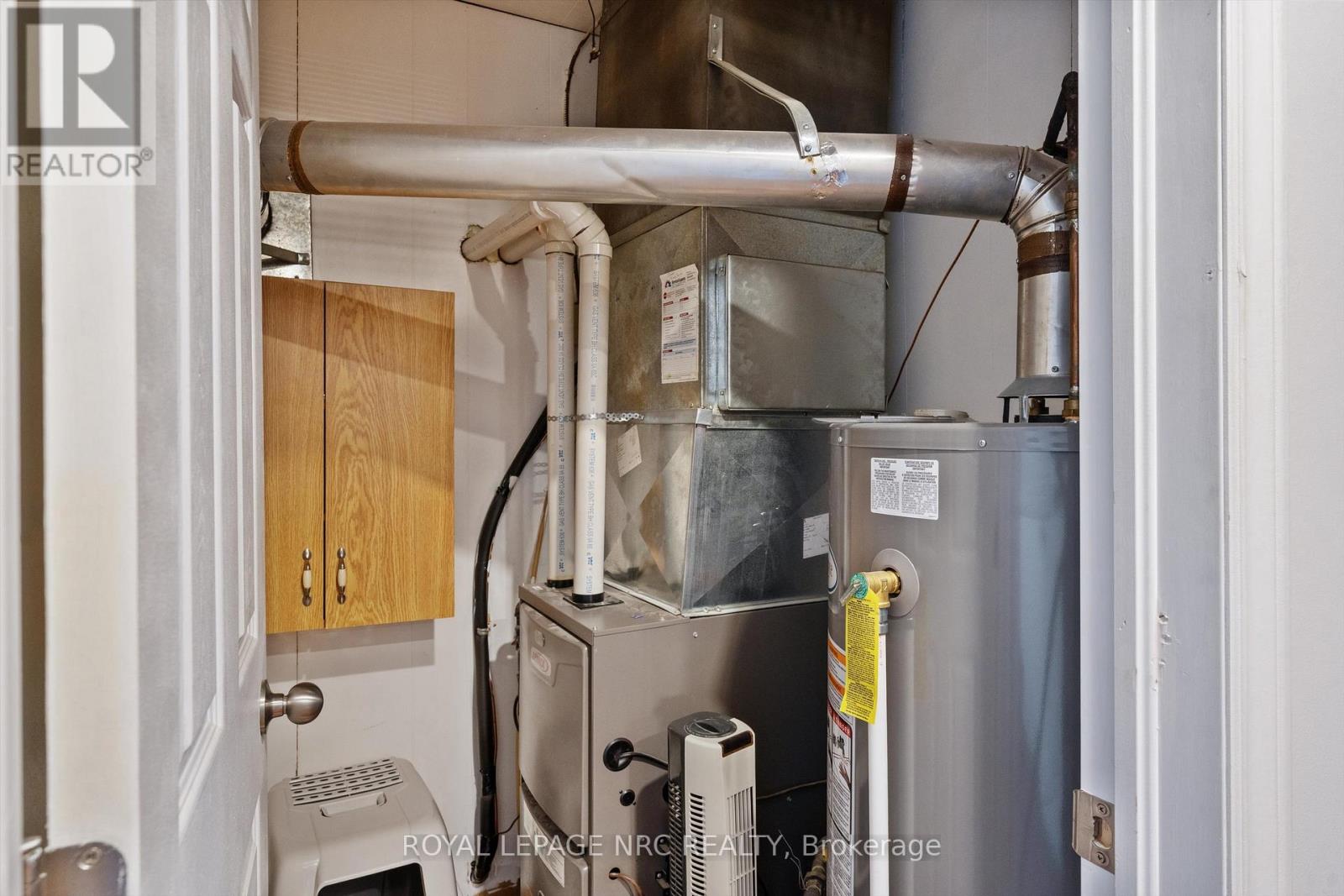 7552 Dorchester Road, Niagara Falls, Ontario  L2G 5W2 - Photo 20 - X12695120