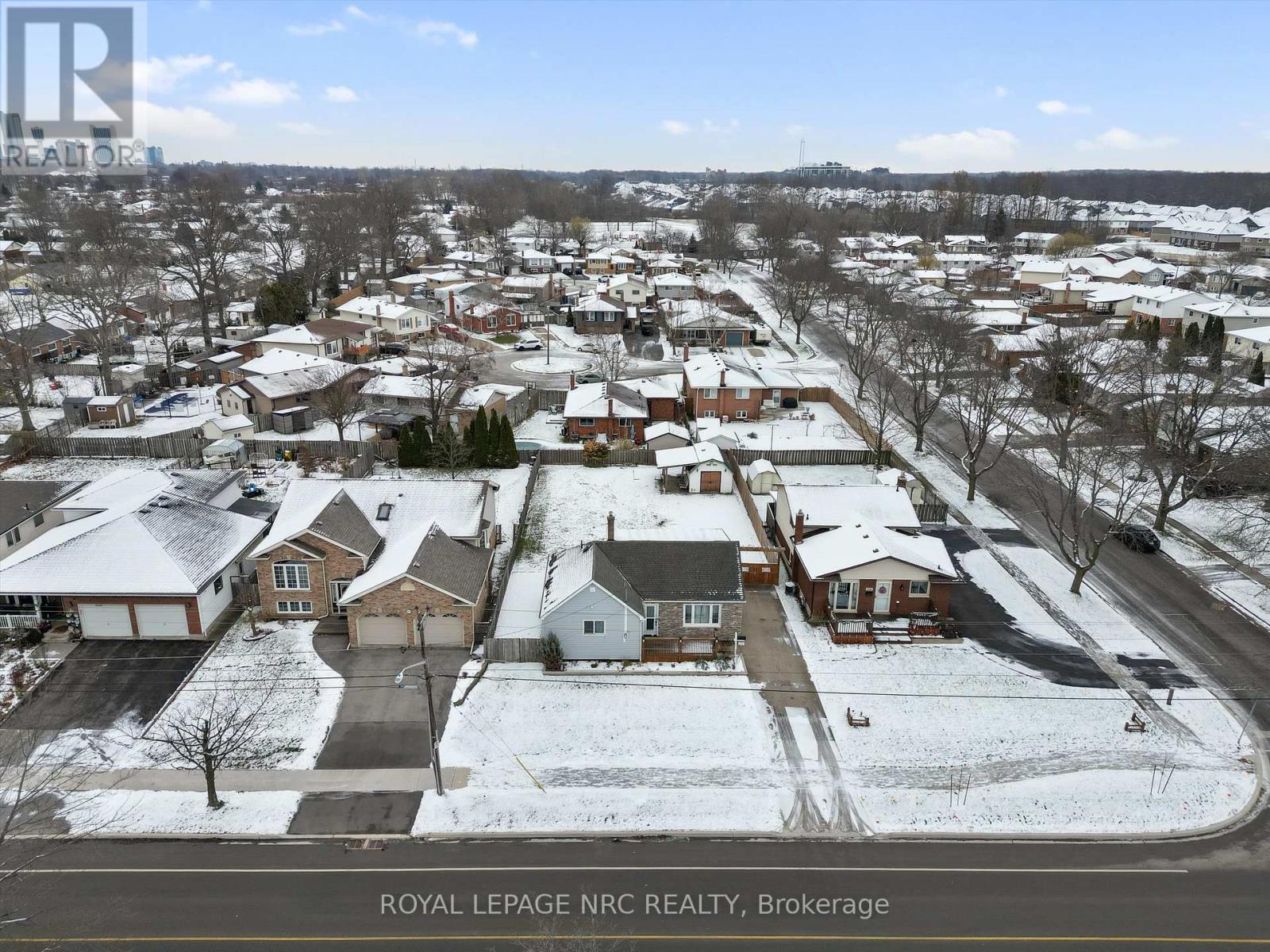 7552 Dorchester Road, Niagara Falls, Ontario  L2G 5W2 - Photo 48 - X12695120