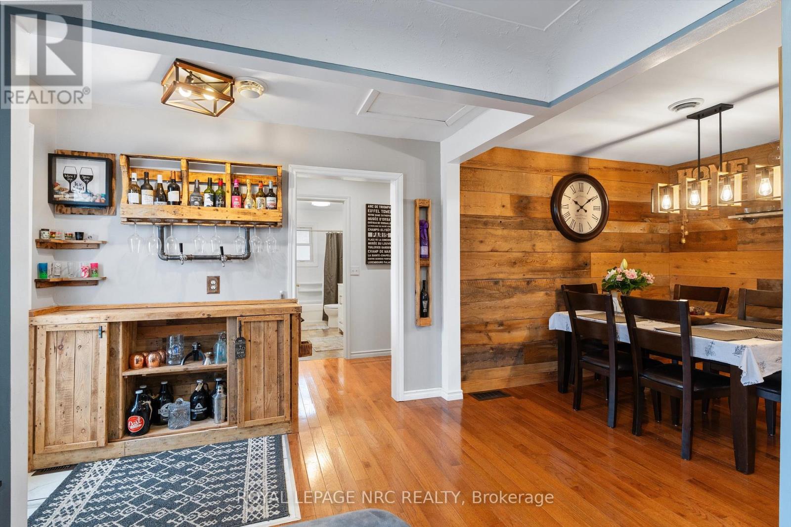 7552 Dorchester Road, Niagara Falls, Ontario  L2G 5W2 - Photo 6 - X12695120