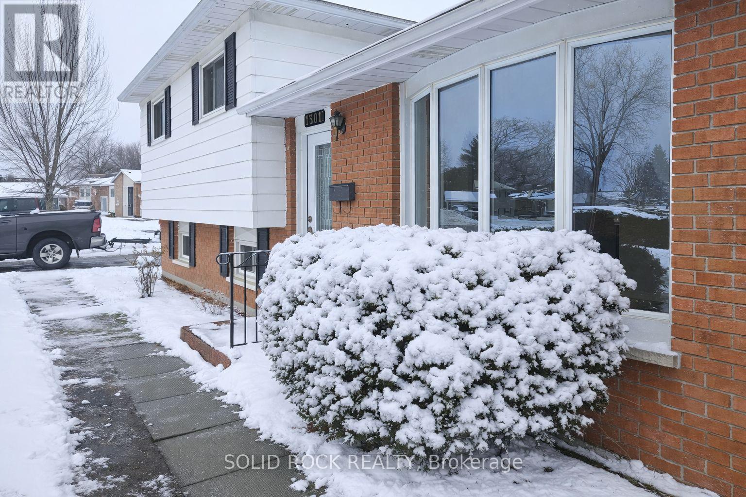 1301 Alwington Street, Brockville, Ontario  K6V 6A5 - Photo 9 - X12694260