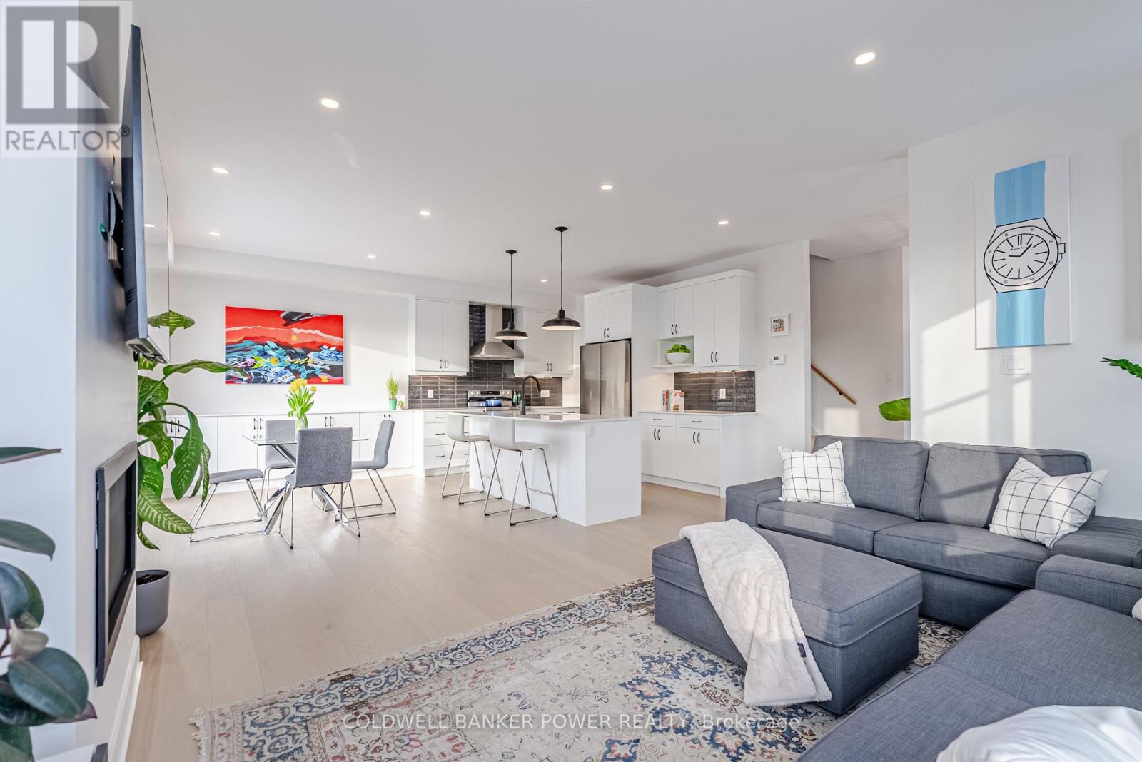 Photo 10 of 35 for 899 Upperpoint Avenue