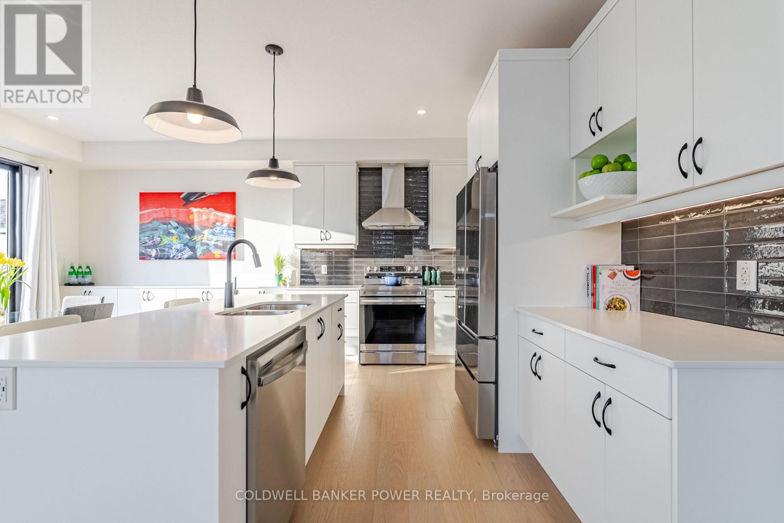 Photo 14 of 35 for 899 Upperpoint Avenue