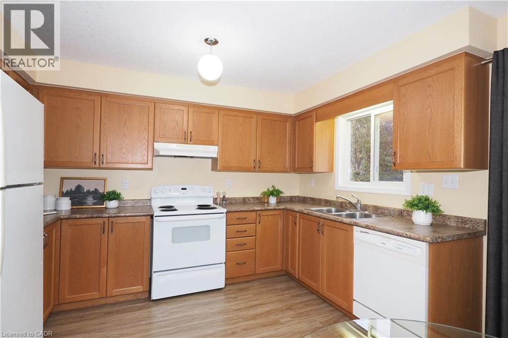 240 Westmeadow Drive Unit# 10b, Kitchener, Ontario  N2N 0A1 - Photo 15 - 40790615