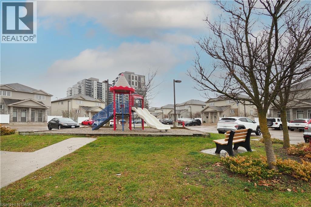 240 Westmeadow Drive Unit# 10b, Kitchener, Ontario  N2N 0A1 - Photo 37 - 40790615