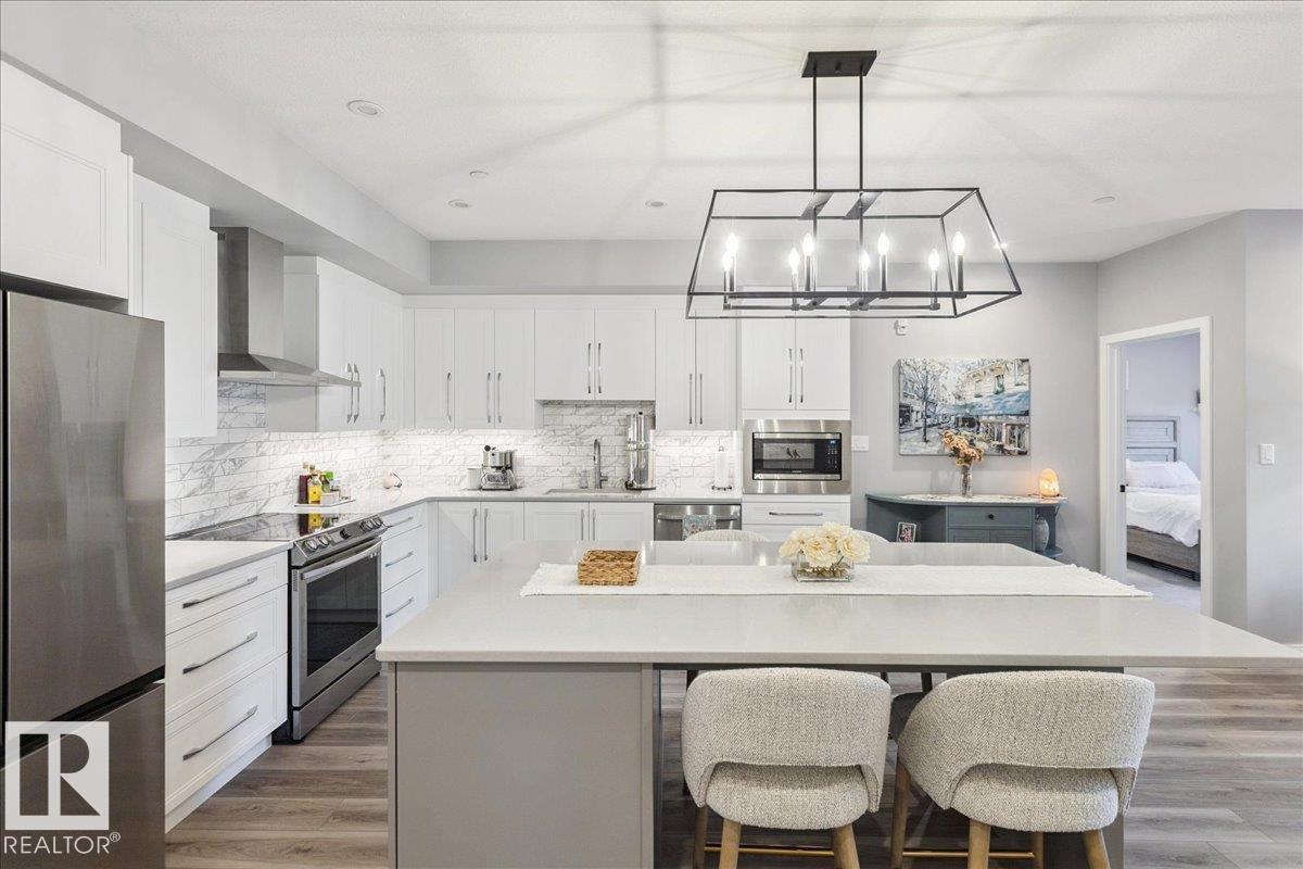 #301 7463 MAY CM NW, Edmonton, Alberta