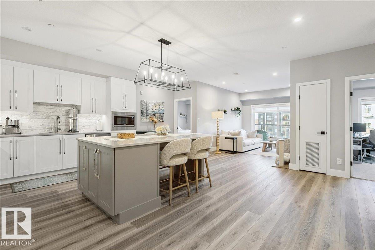 #301 7463 May Cm Nw, Edmonton, Alberta T6R 0X1 - Photo 3 - E4469957