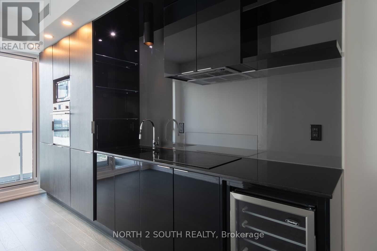 4912 - 70 Temperance Street, Toronto, Ontario  M5A 3C4 - Photo 7 - C12694520