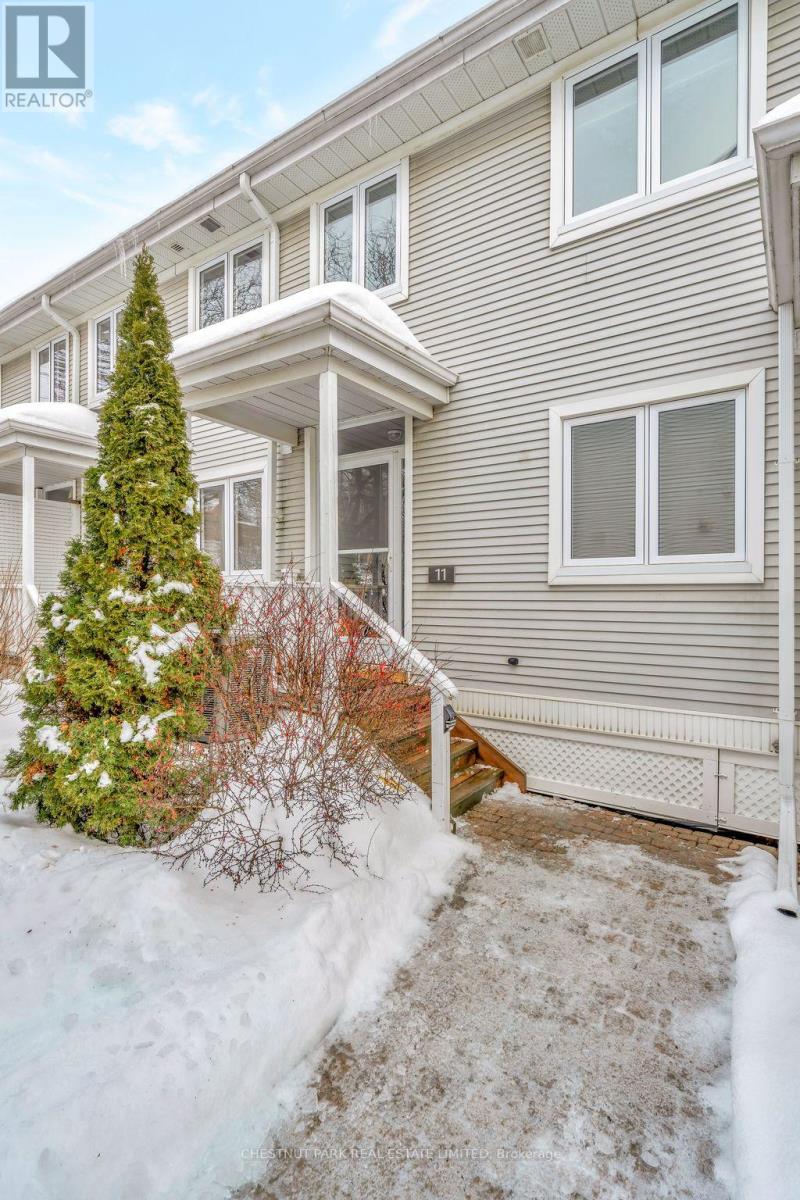 11 - 1 Mortimer Street, Prince Edward County, Ontario  K0K 2T0 - Photo 6 - X12693278