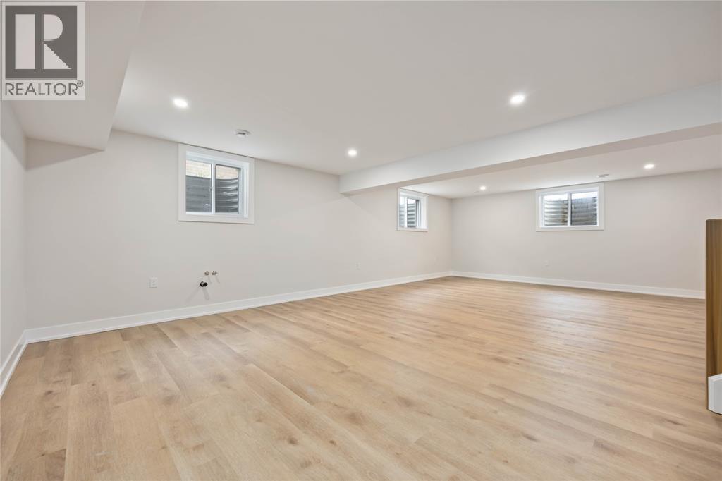 3584 Britt Boulevard, Plympton-Wyoming, Ontario  N0N 1E0 - Photo 28 - 26001065