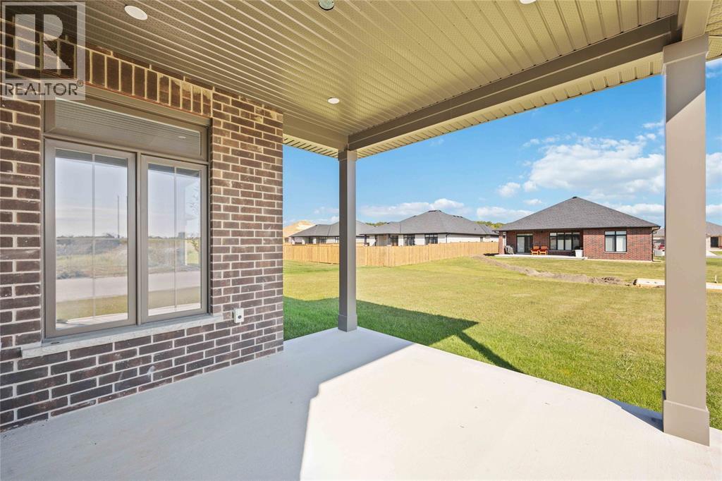 3584 Britt Boulevard, Plympton-Wyoming, Ontario  N0N 1E0 - Photo 38 - 26001065