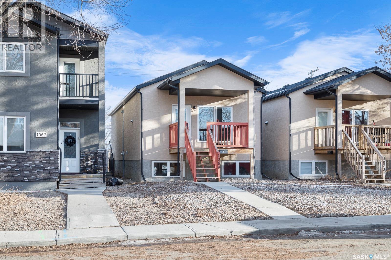 1069 Lindsay Street, Regina, Saskatchewan  S4N 3A8 - Photo 2 - SK026651