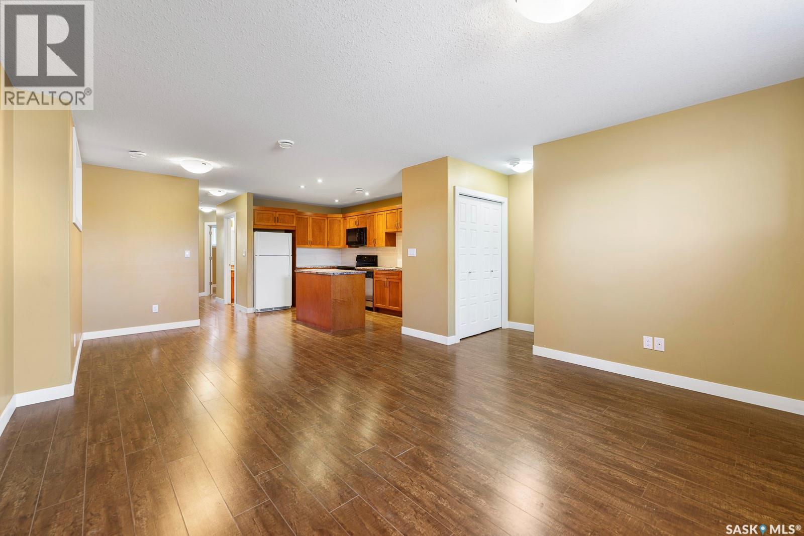 1069 Lindsay Street, Regina, Saskatchewan  S4N 3A8 - Photo 9 - SK026651