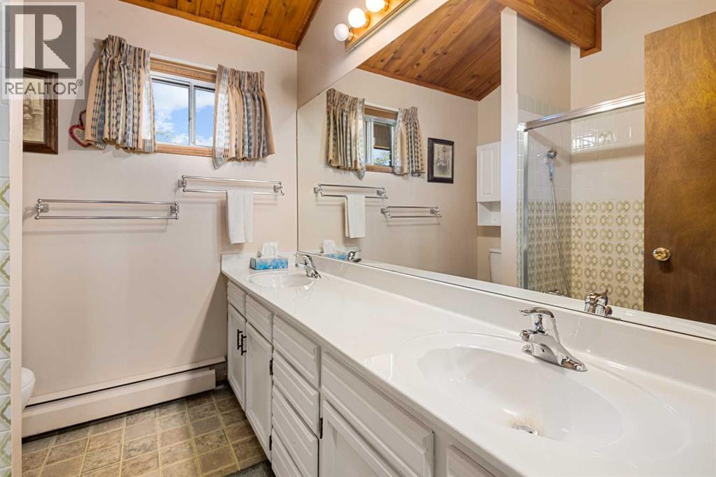 27403 Township Road 292, Rural Mountain View County, Alberta  T0M 0S0 - Photo 33 - A2260081