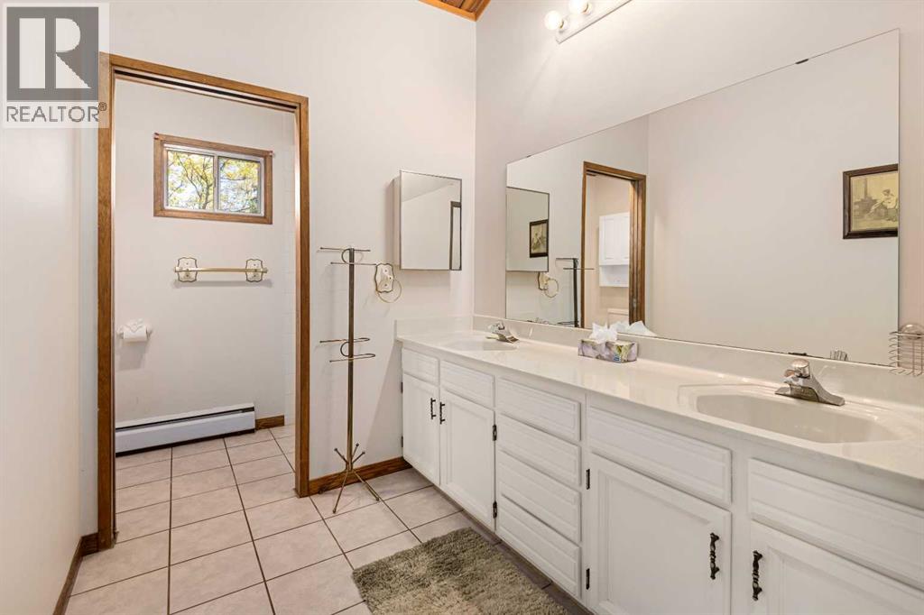 27403 Township Road 292, Rural Mountain View County, Alberta  T0M 0S0 - Photo 26 - A2260081