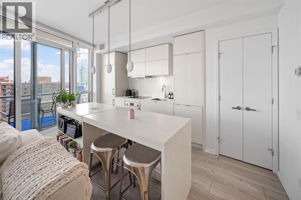 1403, 615 6 Avenue Se, Calgary, Alberta  T2G 1S2 - Photo 7 - A2275491