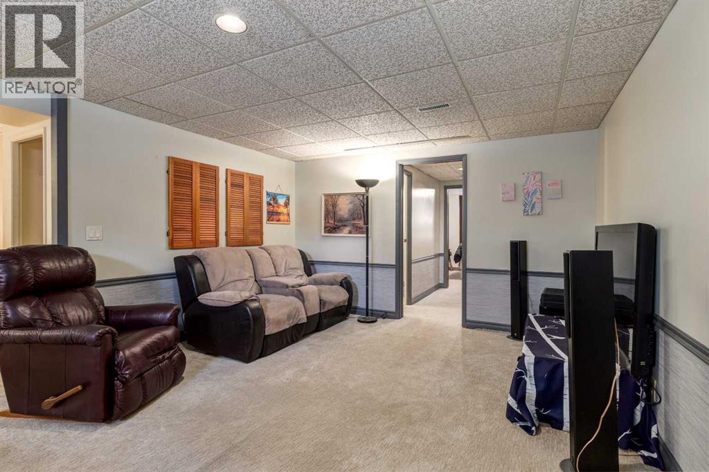 744 Hunterston Crescent Nw, Calgary, Alberta  T2K 4N2 - Photo 22 - A2276983