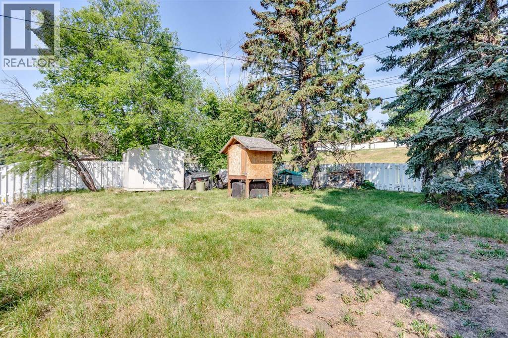 744 Hunterston Crescent Nw, Calgary, Alberta  T2K 4N2 - Photo 37 - A2276983