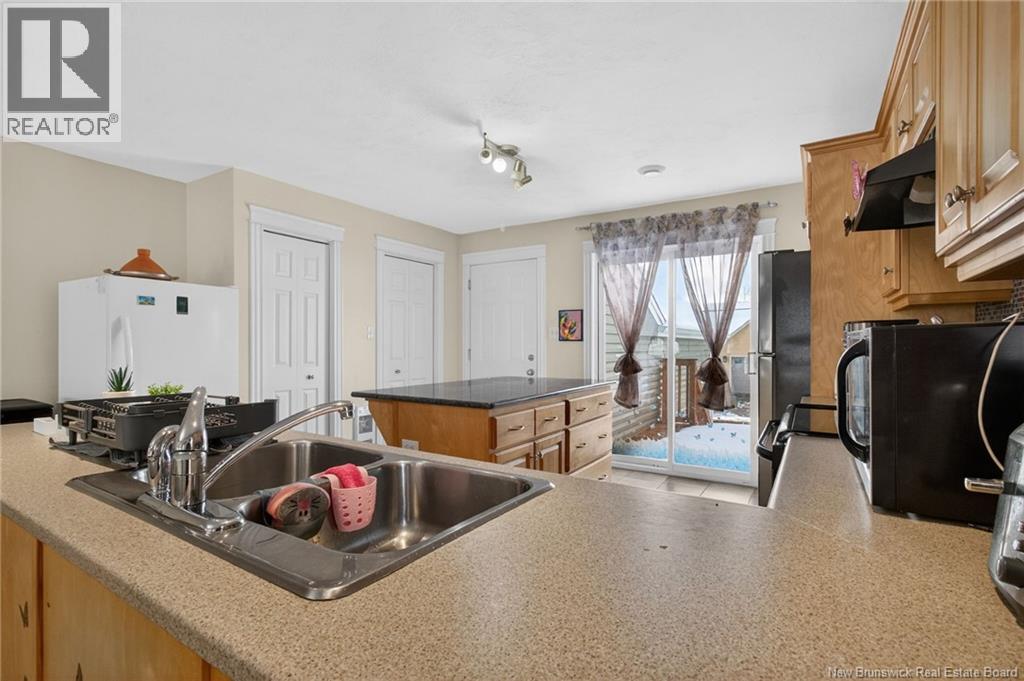 66 Croasdale, Moncton, New Brunswick  E1E 0A8 - Photo 9 - NB132162