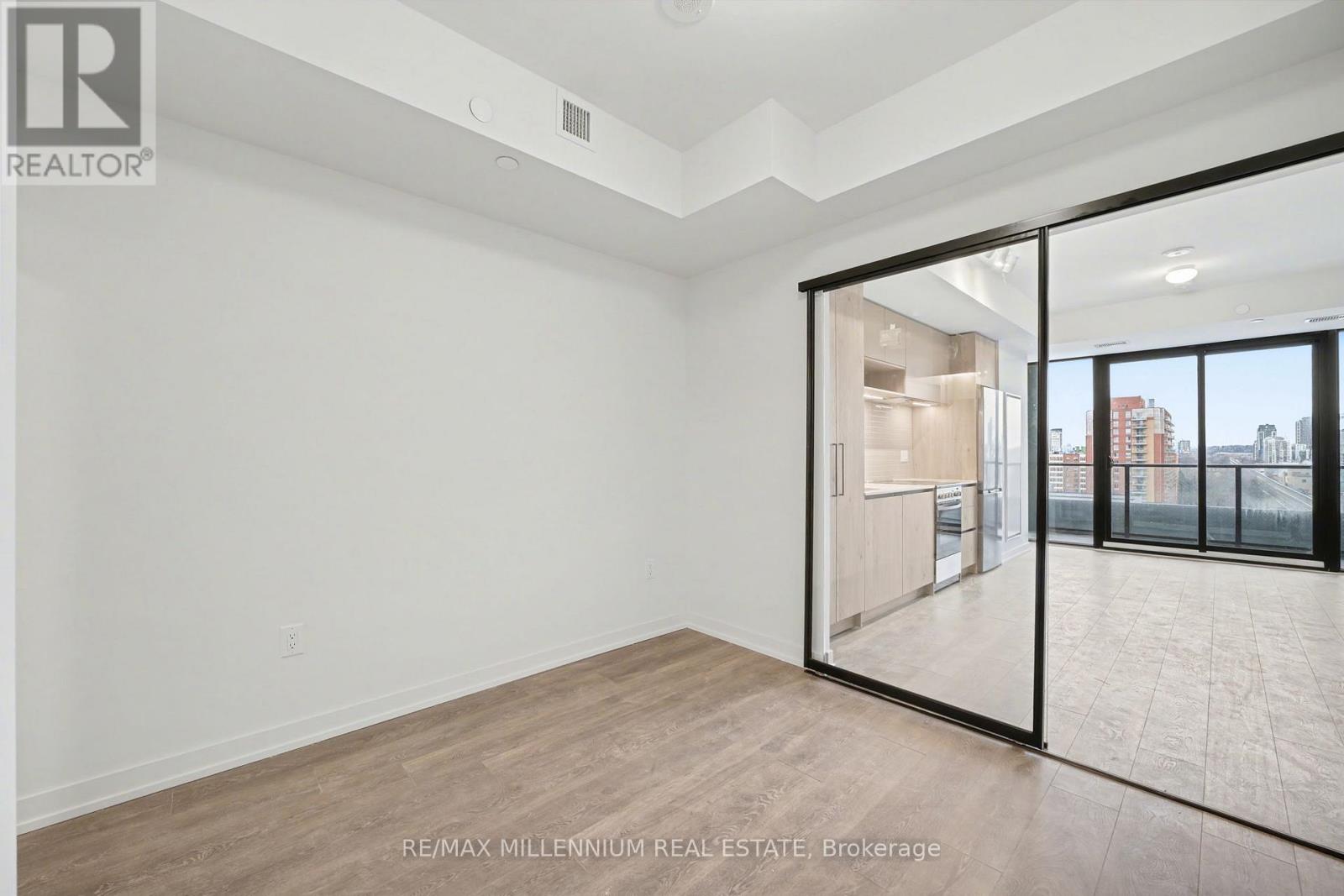 917 - 181 Sterling Road, Toronto (Dufferin Grove), Ontario  M6R 2B2 - Photo 10 - C12694950