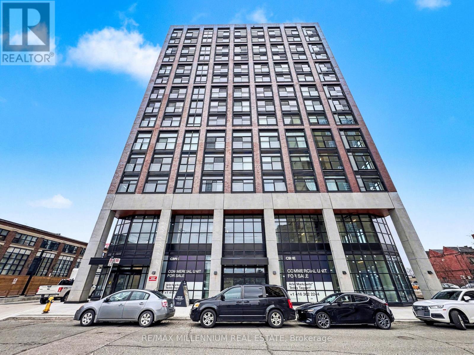 917 - 181 Sterling Road, Toronto (Dufferin Grove), Ontario  M6R 2B2 - Photo 2 - C12694950