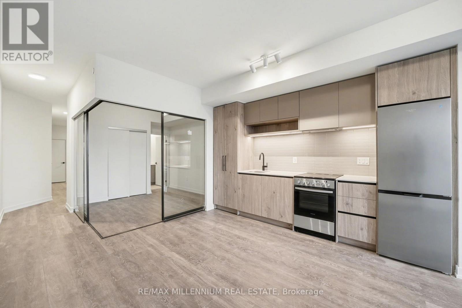 917 - 181 Sterling Road, Toronto (Dufferin Grove), Ontario  M6R 2B2 - Photo 22 - C12694950